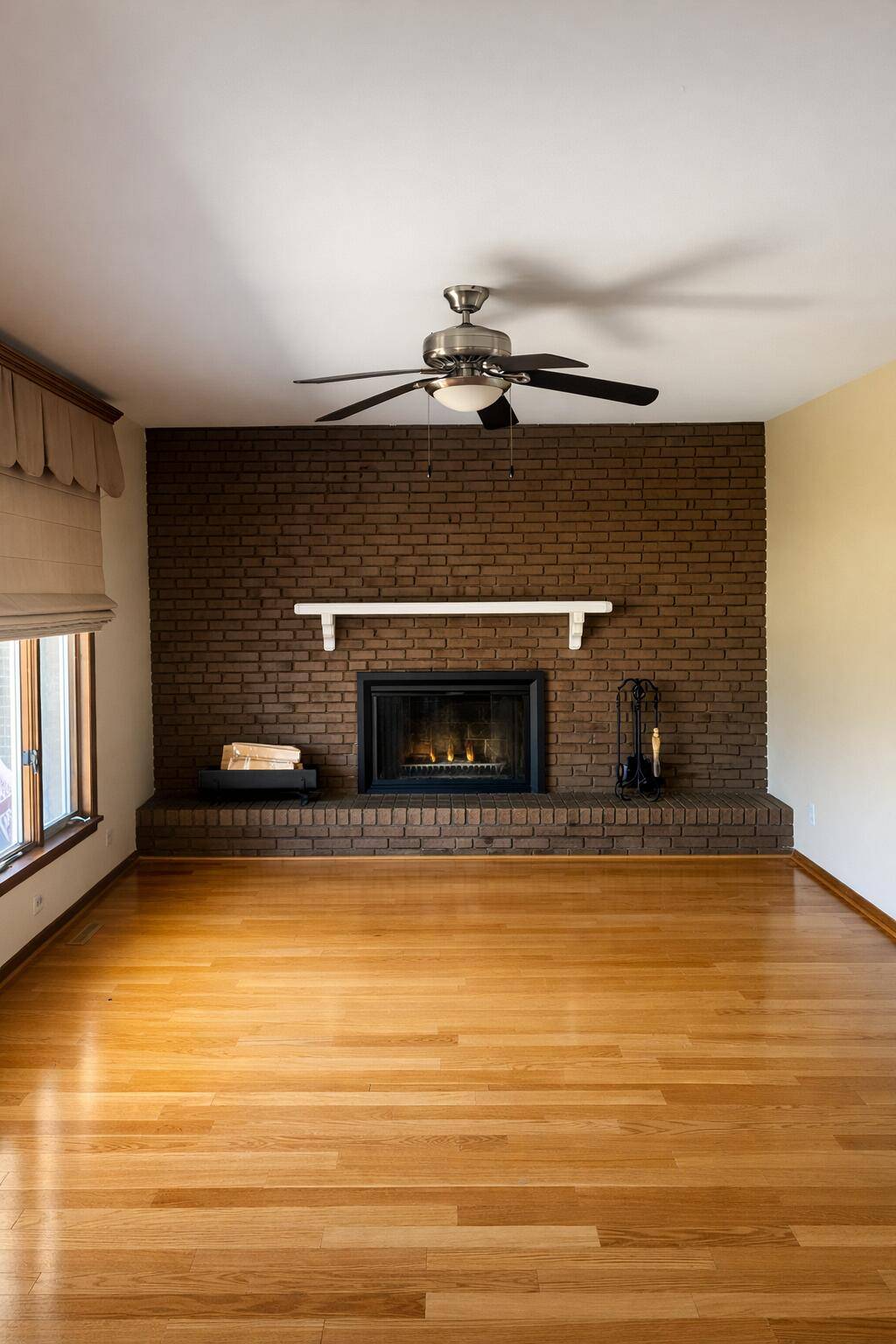 5 Sycamore Lane, Hobart, IN 46342