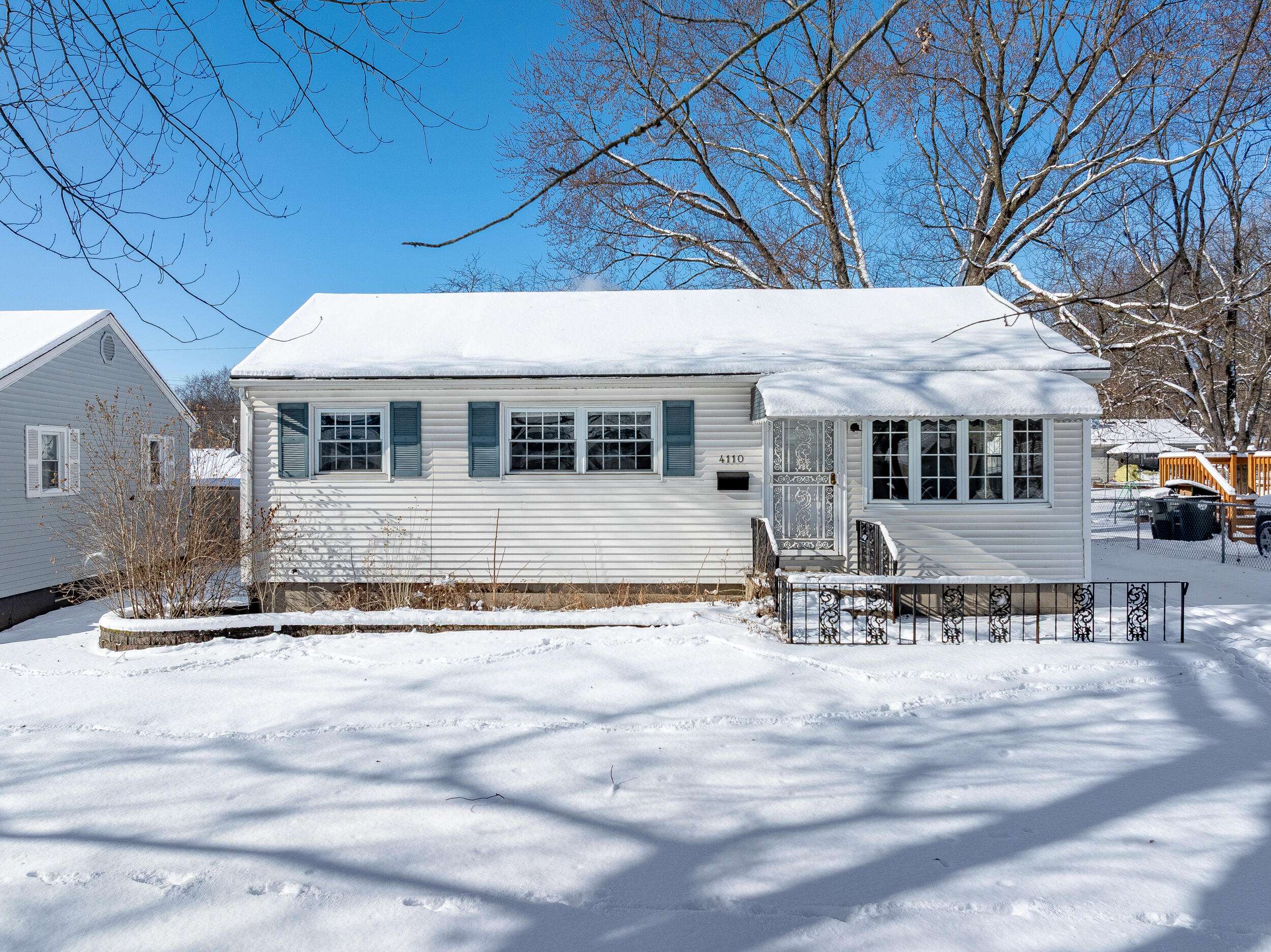 4110 Alabama ST, Hobart, IN 46342