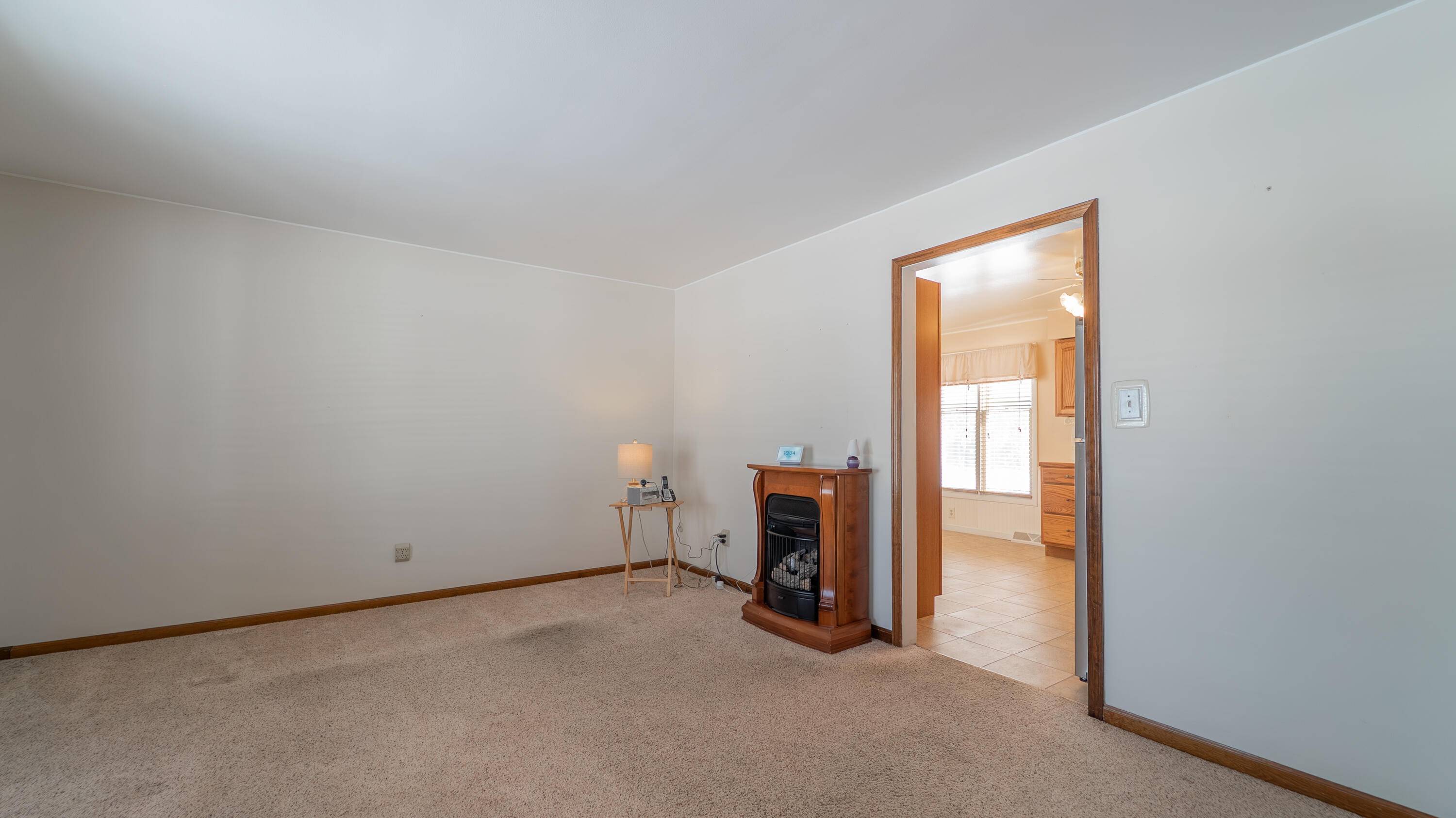 9441 S State Line Road, Dyer, IN 46311
