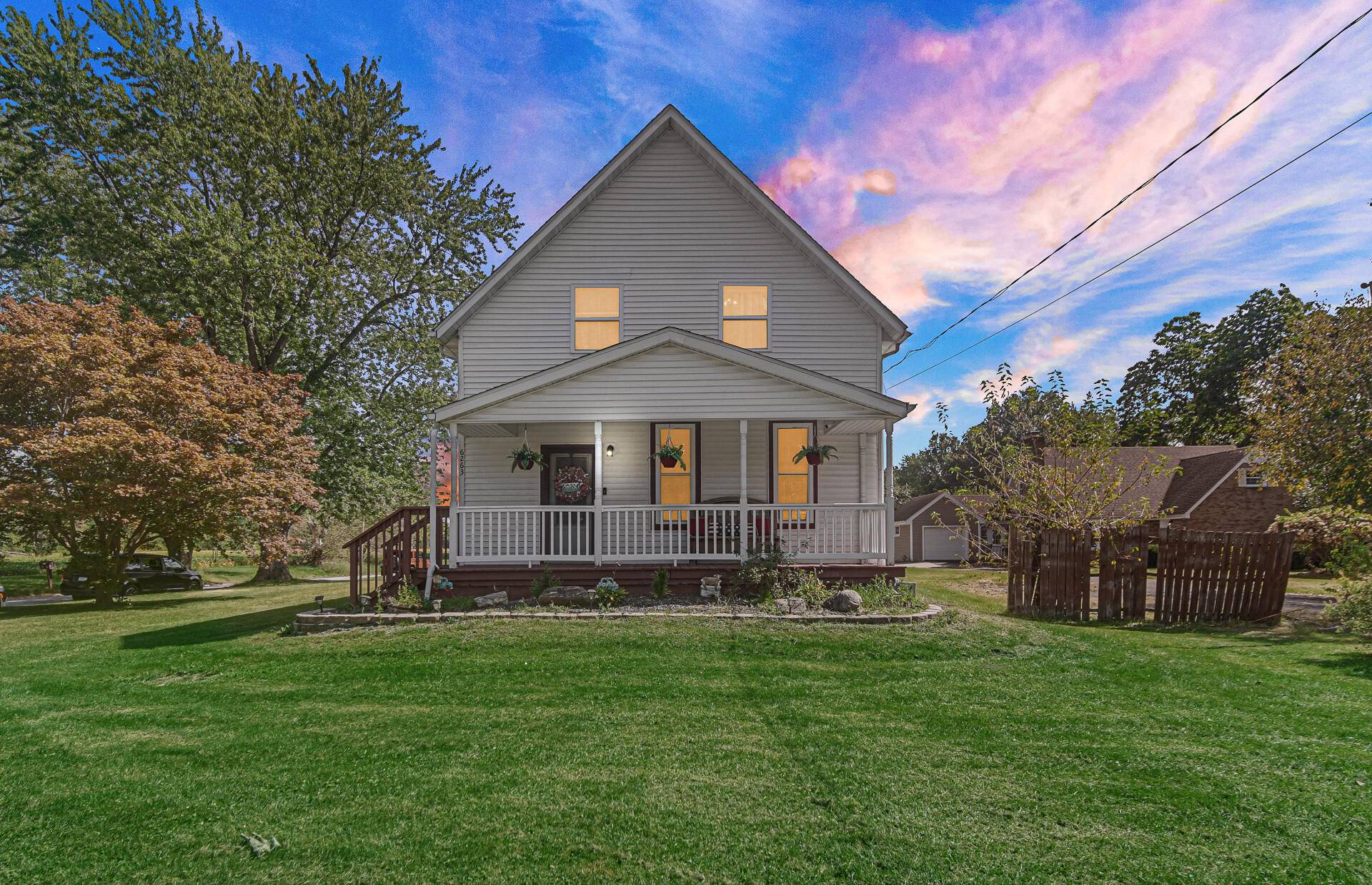 6263 Grand BLVD, Hobart, IN 46342