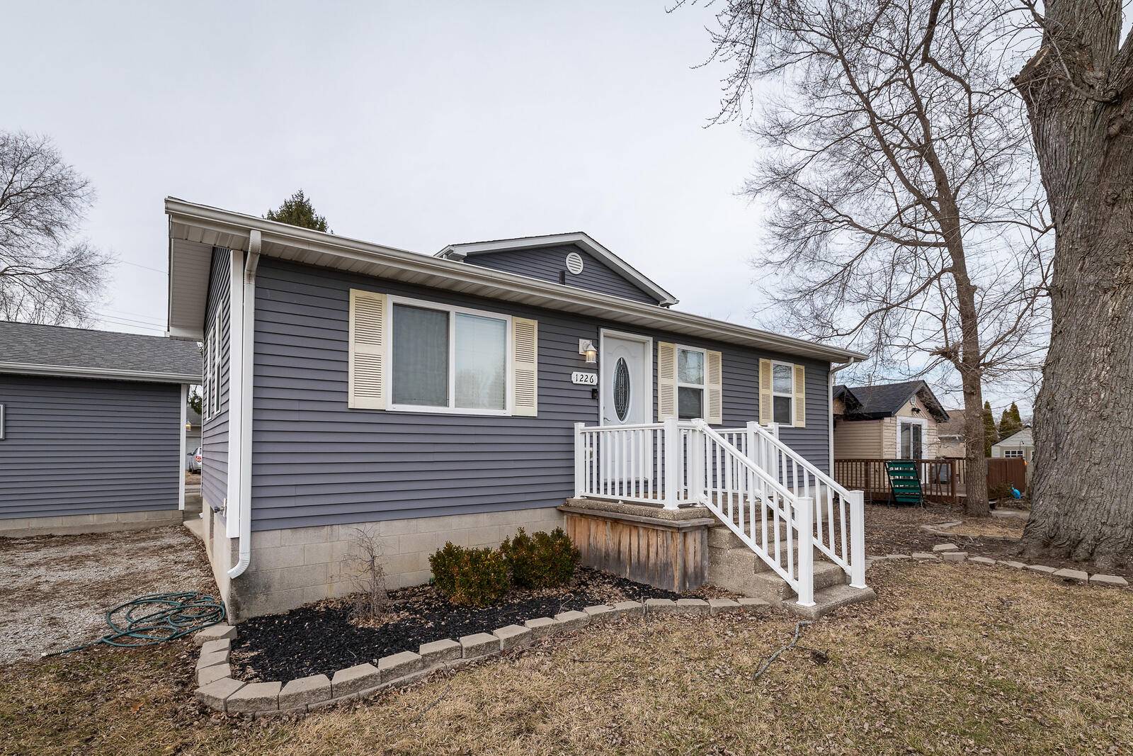 1226 S Ash ST, Hobart, IN 46342
