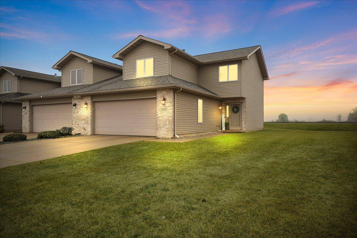 3049 Topaz DR, Hobart, IN 46342