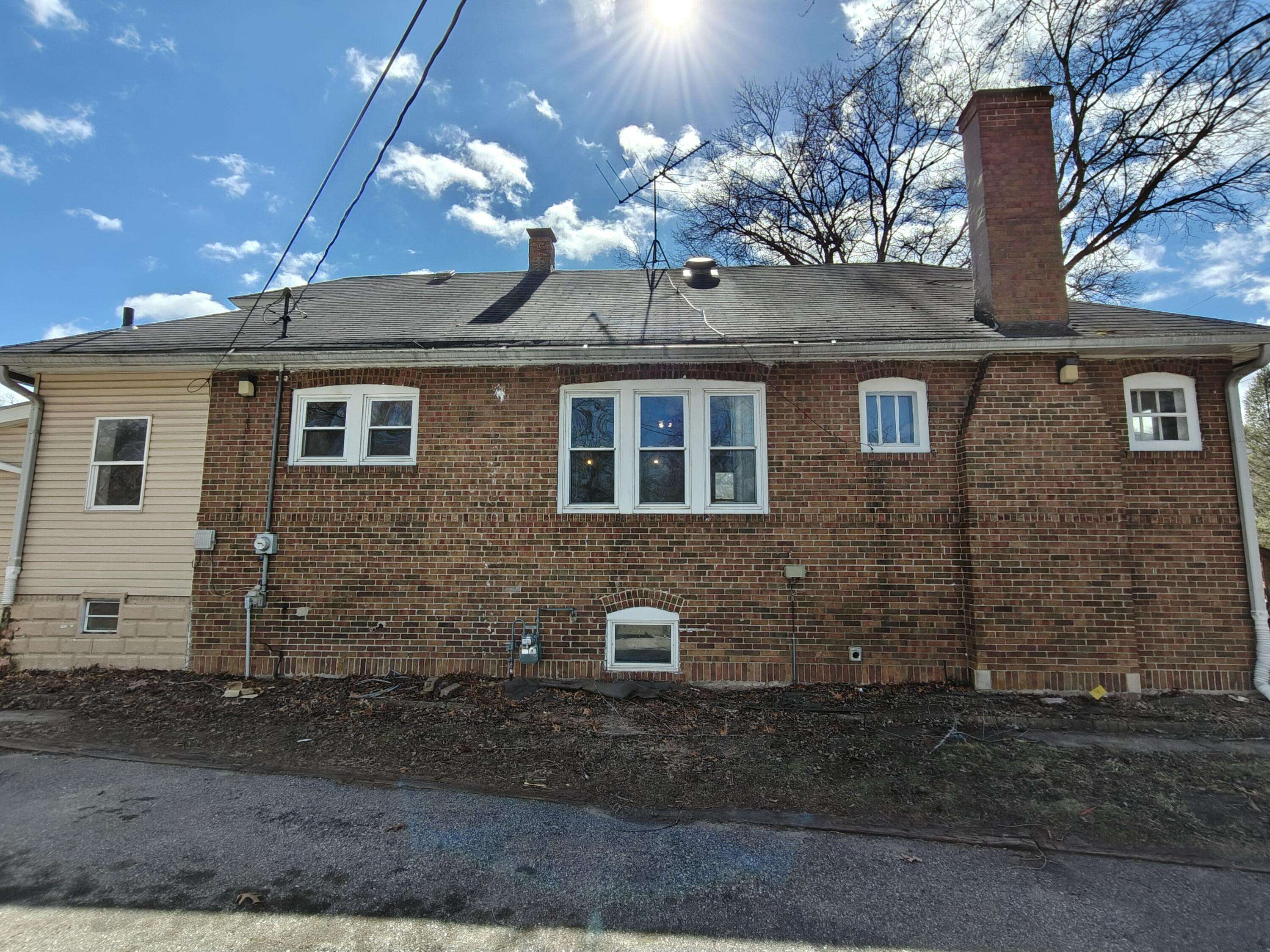 3839 Roche ST, Hobart, IN 46342