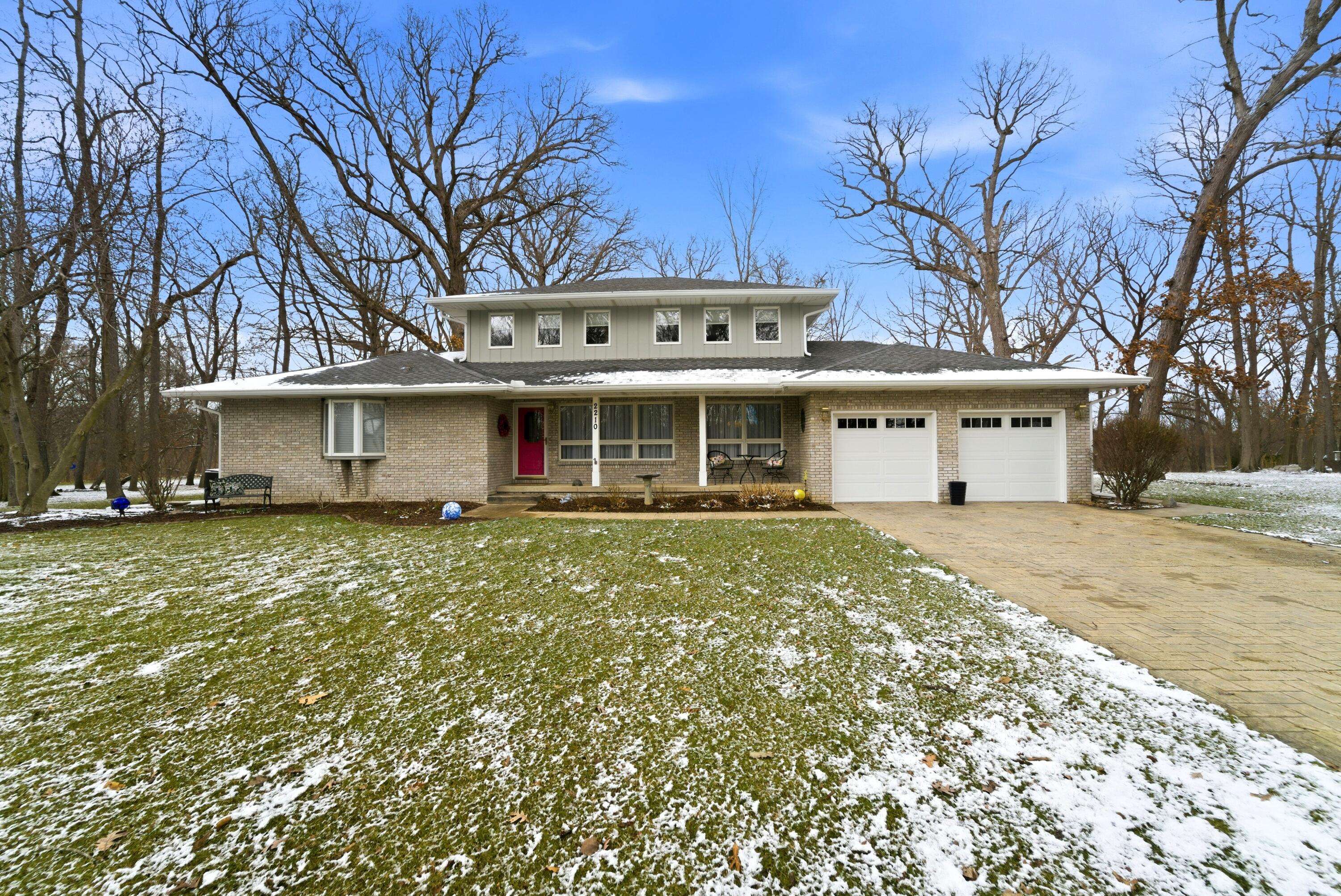 2210 E 9th PL, Hobart, IN 46342