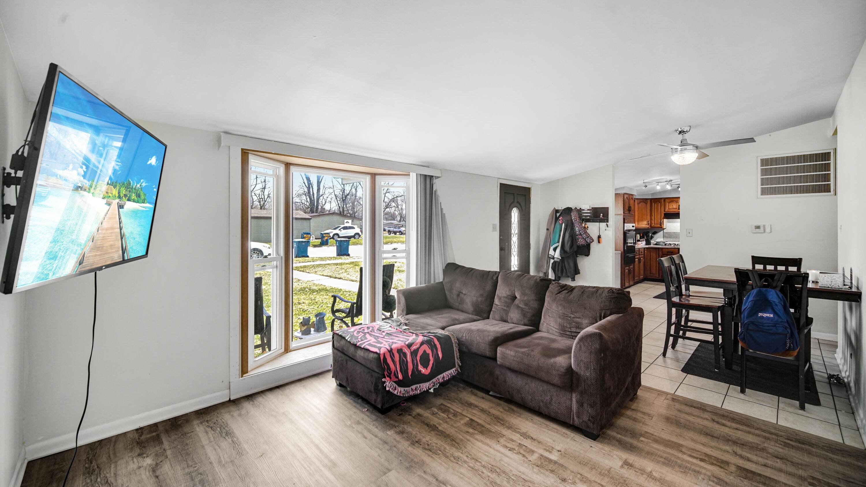 1342 Greenwood AVE, Dyer, IN 46311