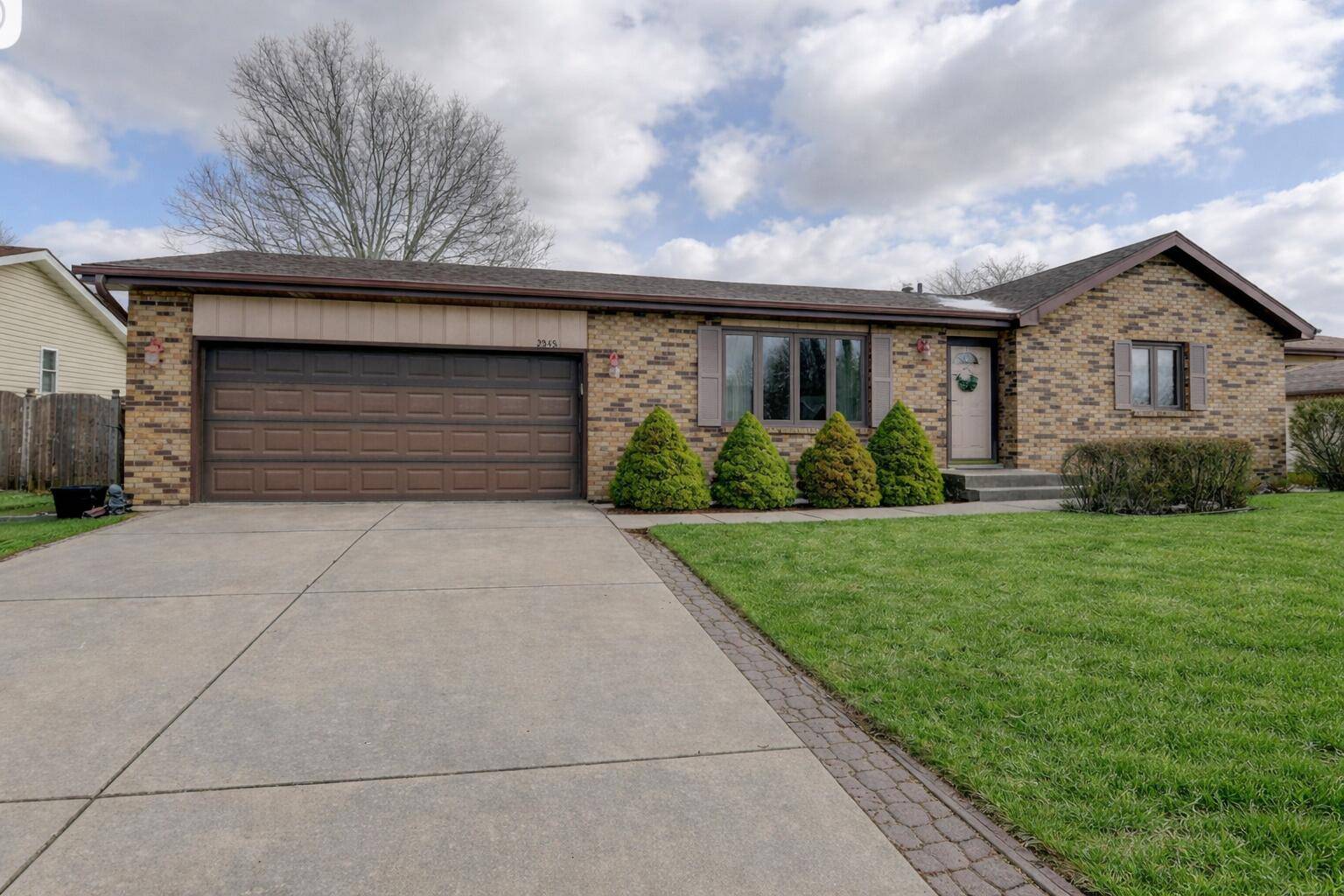 2545 Fossil Stone RD, Dyer, IN 46311