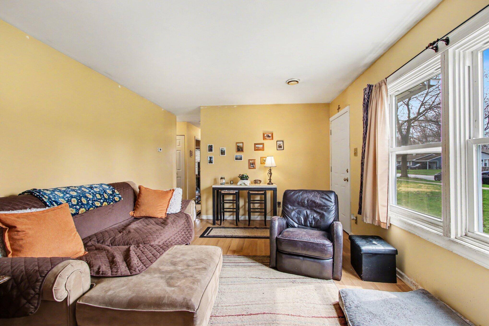 2624 Coral Drive, Hobart, IN 46342