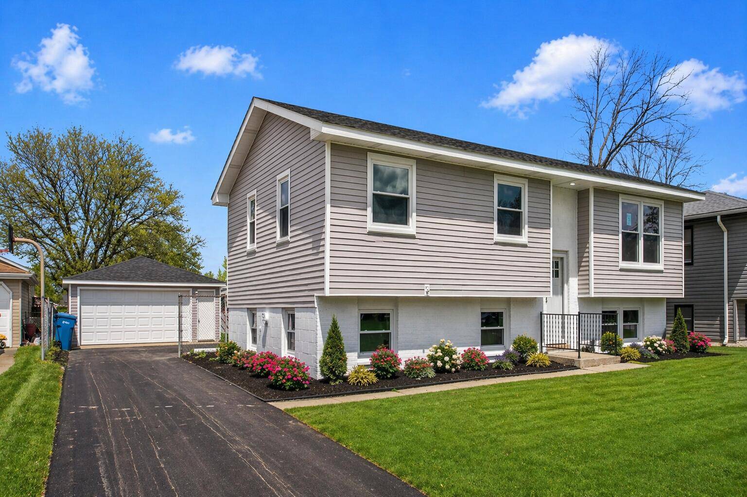 109 Potomac Drive, Dyer, IN 46311
