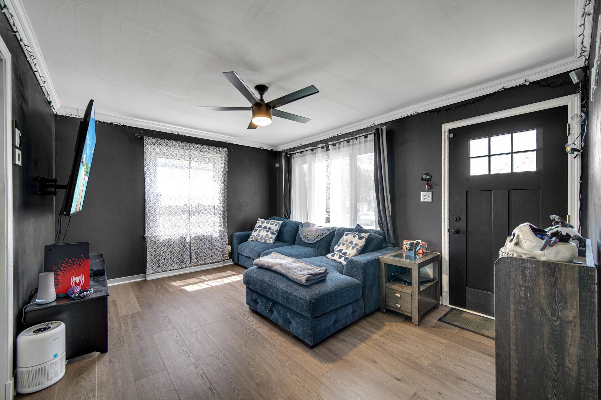133 N Delaware Street, Hobart, IN 46342