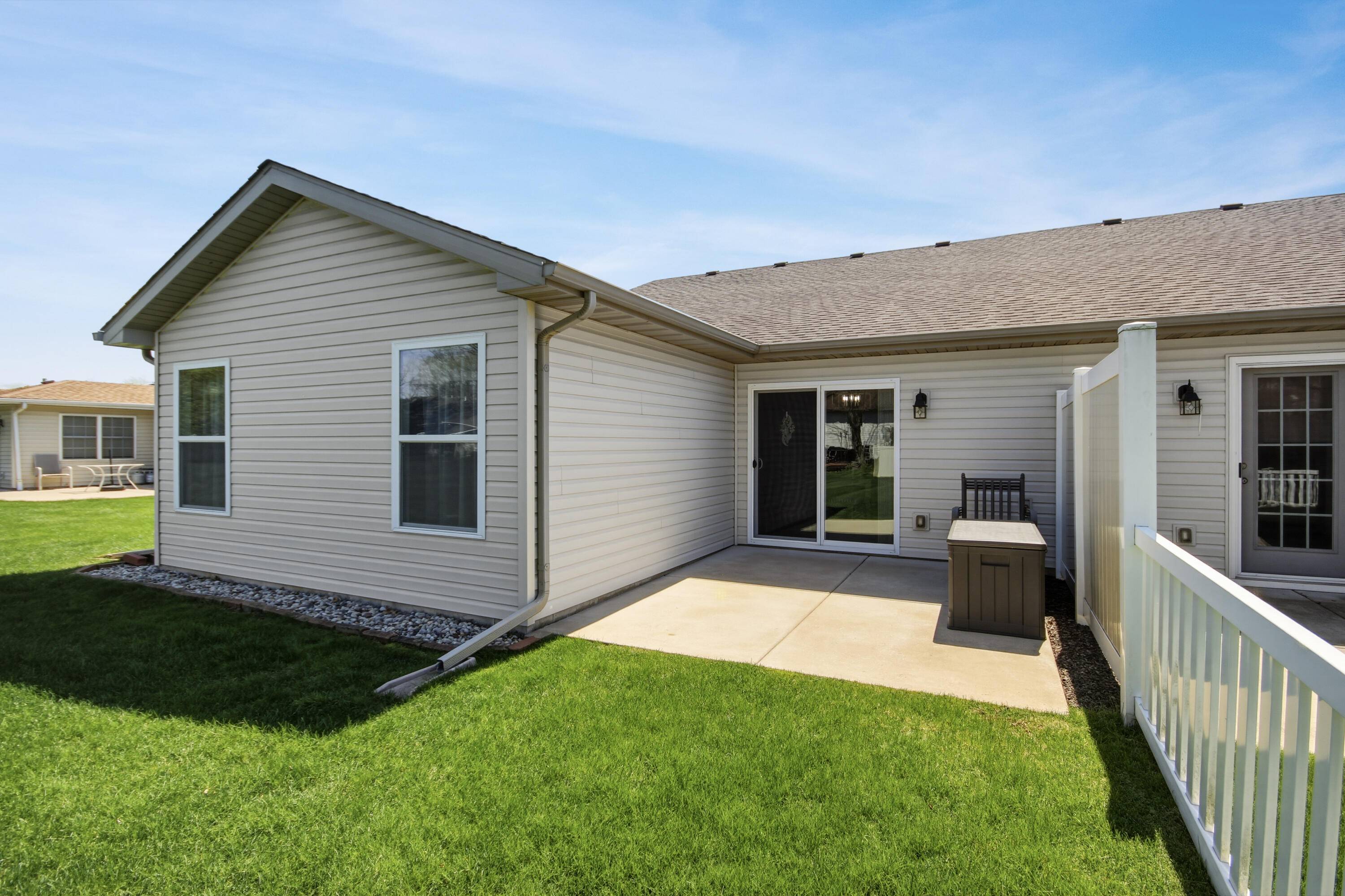 200 Polly LN, Hobart, IN 46342