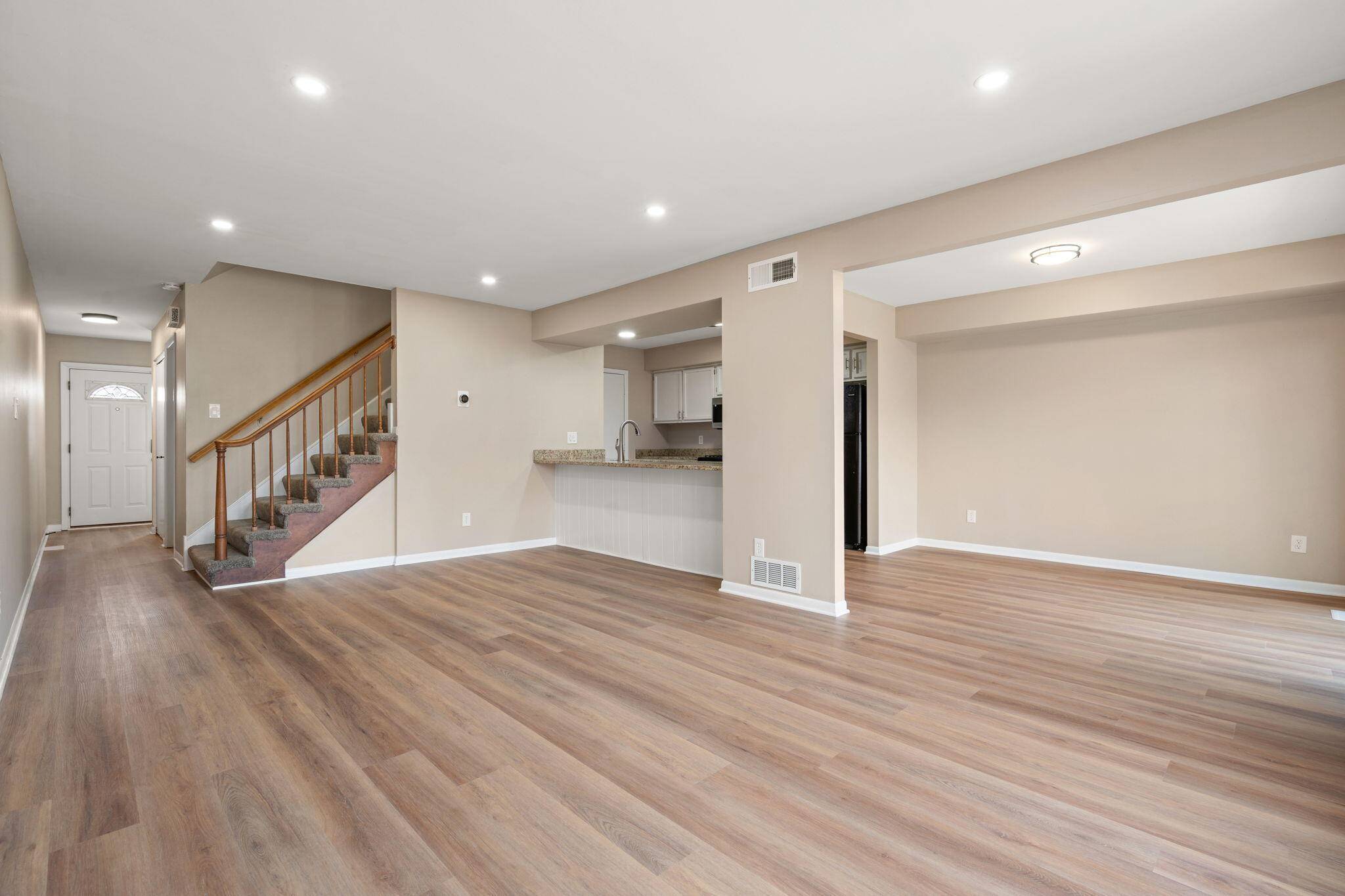 617 Wellington Drive, Dyer, IN 46311