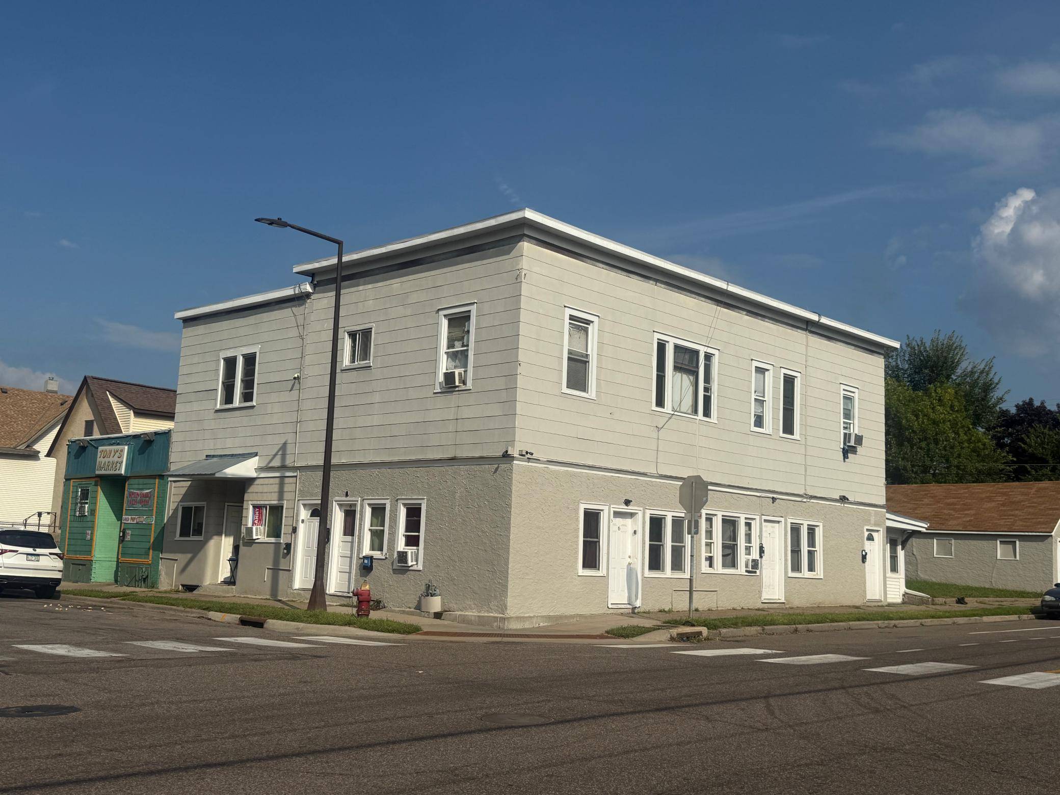935 Case AVE, Saint Paul, MN 55106