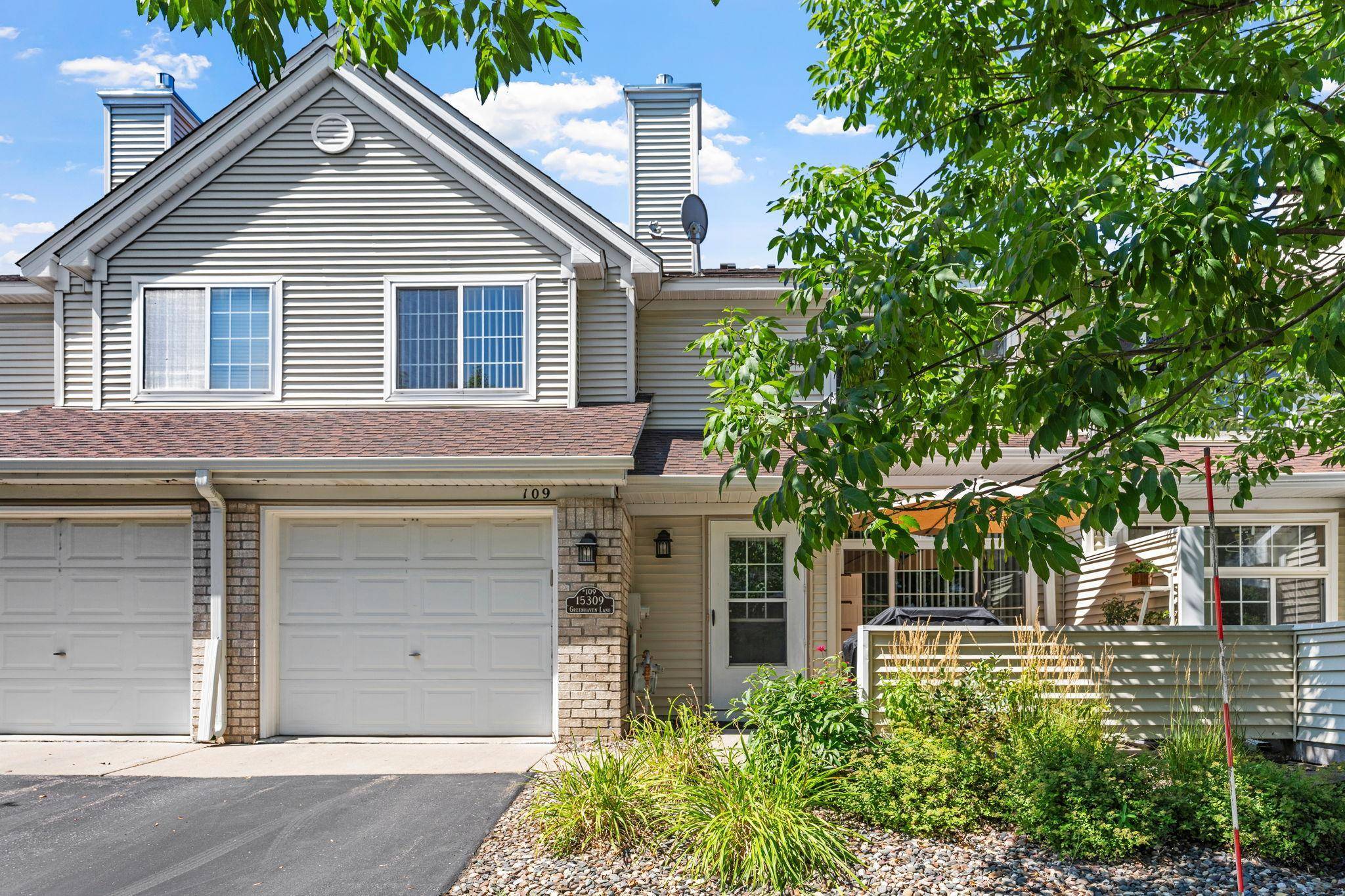 15309 Greenhaven LN #109, Burnsville, MN 55306