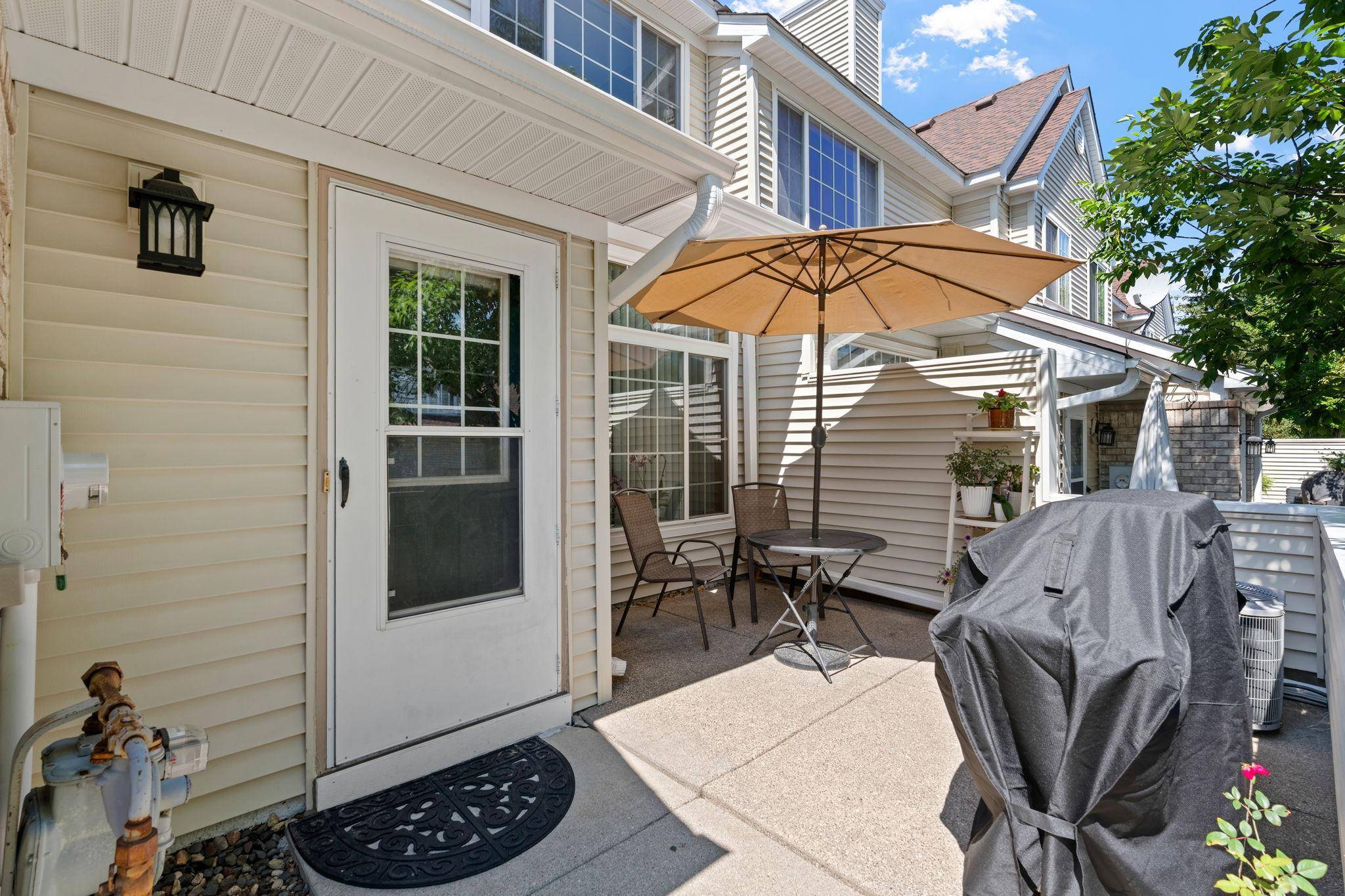 15309 Greenhaven LN #109, Burnsville, MN 55306