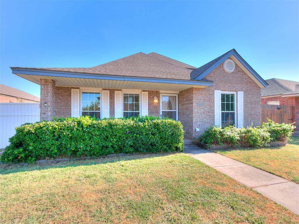 1100 SW 23rd ST, Moore, OK 73170
