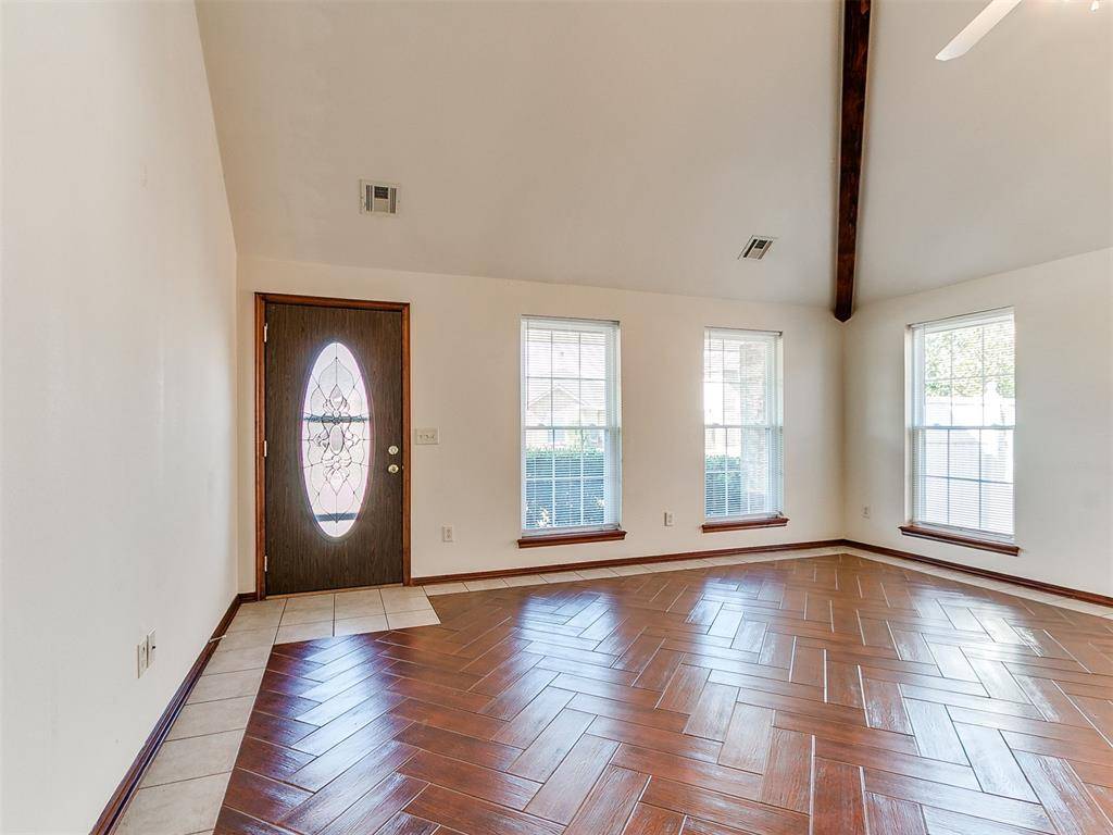 1100 SW 23rd ST, Moore, OK 73170