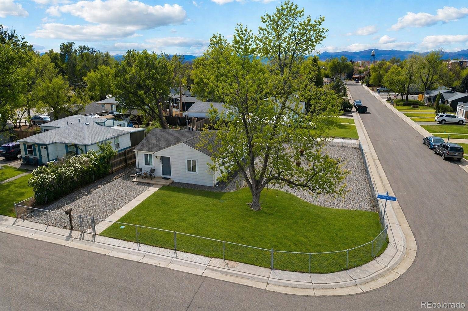 5525 Pierce CT, Arvada, CO 80002