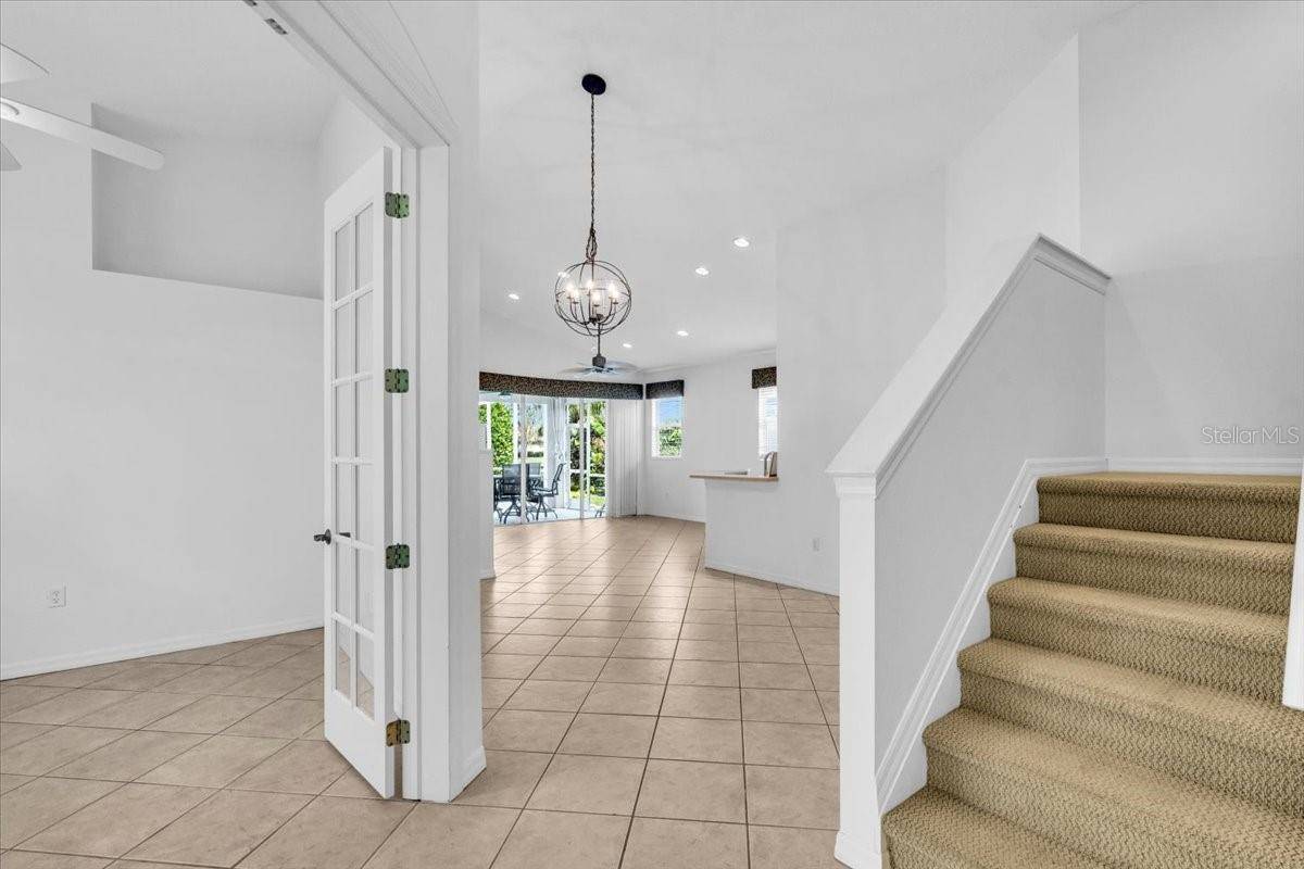 6393 ROOKERY CIR, Bradenton, FL 34203