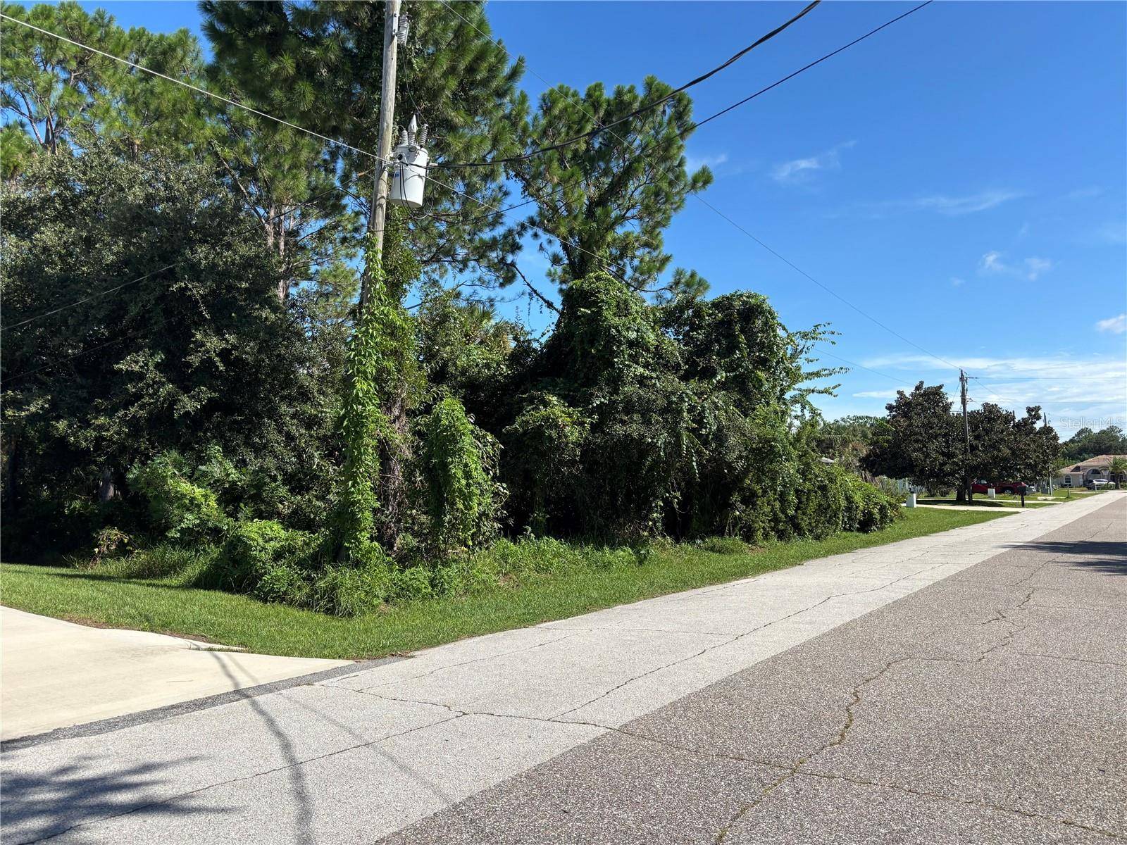 25 FLINTHILL LN, Palm Coast, FL 32137