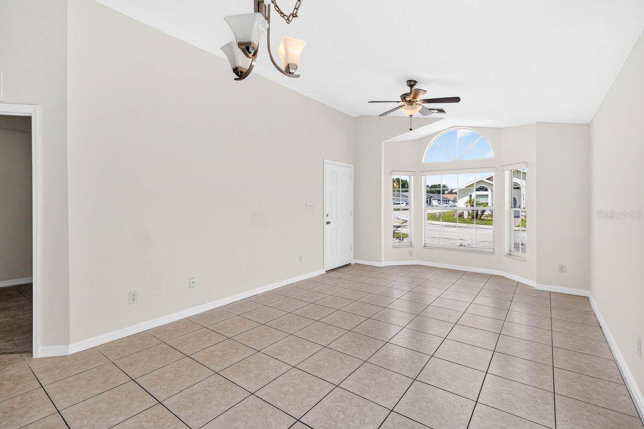 2382 HARBOR TOWN DR, Kissimmee, FL 34744