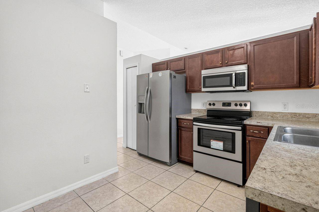 2382 HARBOR TOWN DR, Kissimmee, FL 34744