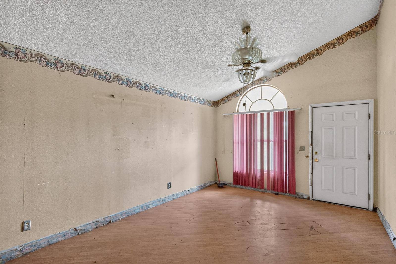 1301 W 11TH ST, Sanford, FL 32771
