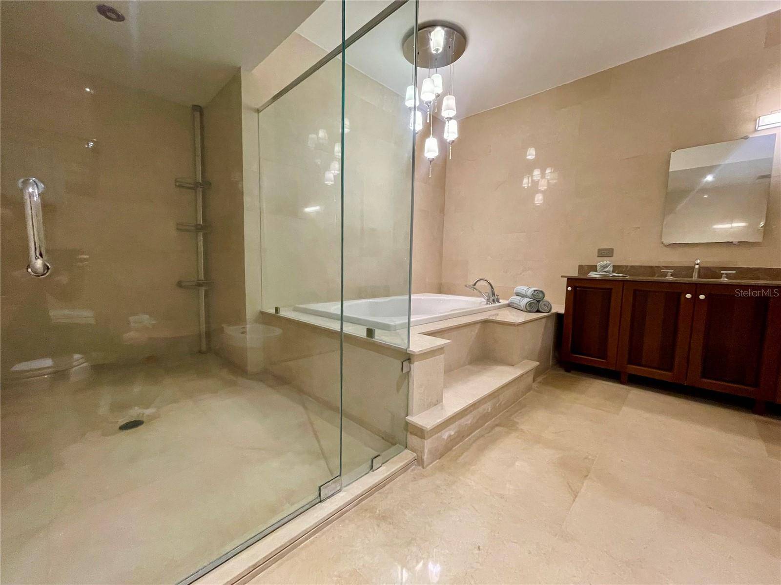 105 GILBERTO CONCEPCION DE GRACIA #801, San Juan, PR 00901