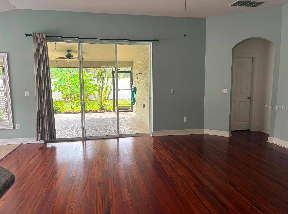 11122 ANCIENT FUTURES DR, Tampa, FL 33647