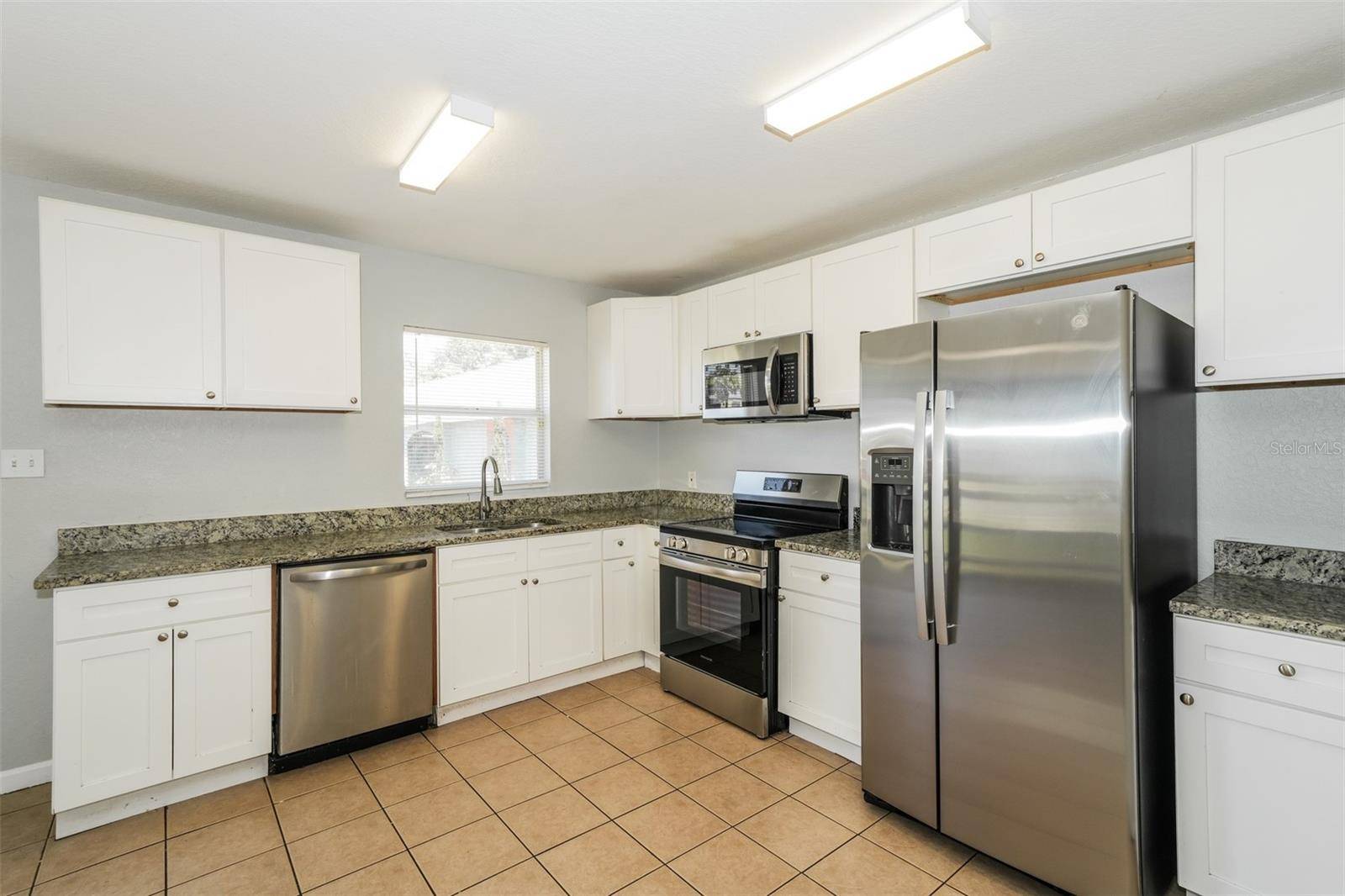 5203 N 39TH ST, Tampa, FL 33610