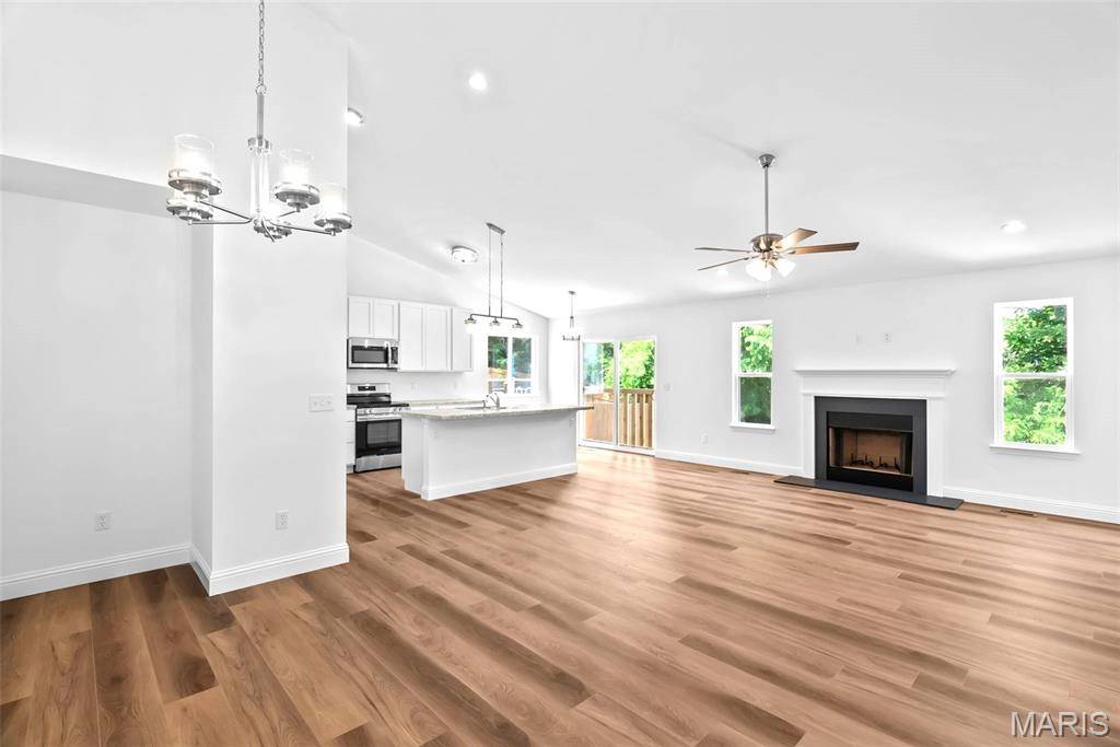 9551 Easy ST, Hillsboro, MO 63050