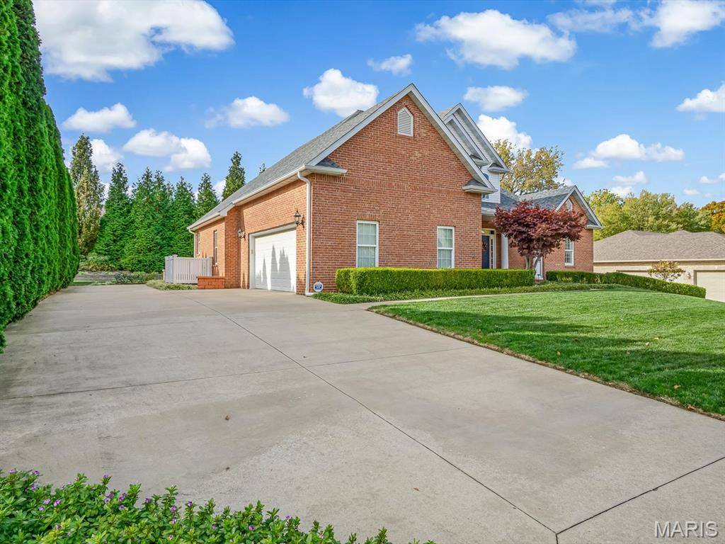 20 Country Club VW, Edwardsville, IL 62025
