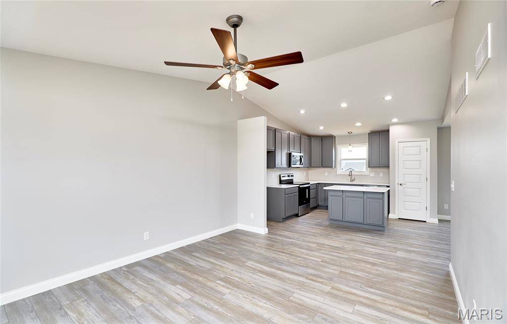 28545 Shallow Water RD, Warrenton, MO 63383