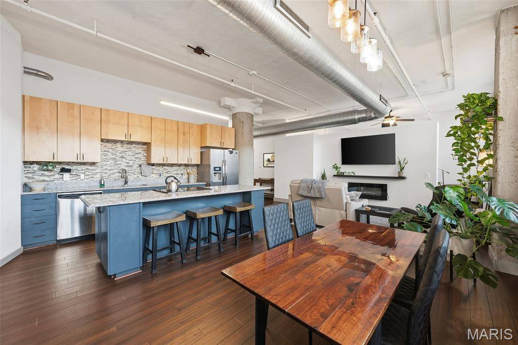 1627 Locust ST #305, St Louis, MO 63103