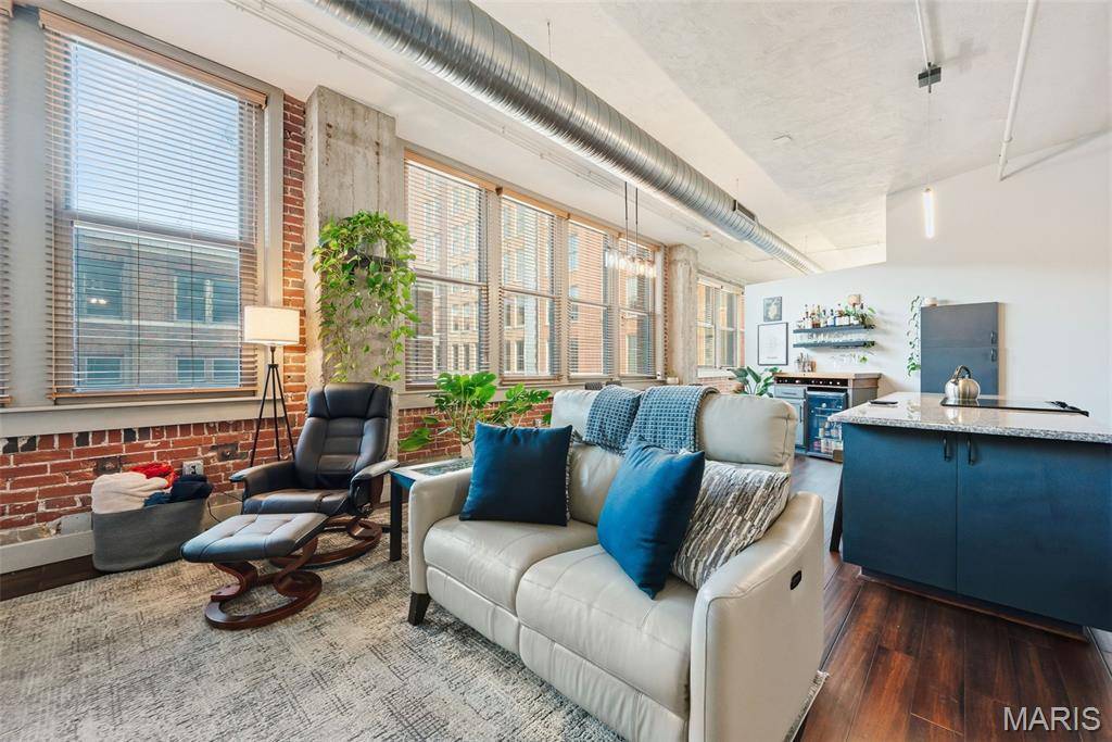 1627 Locust ST #305, St Louis, MO 63103