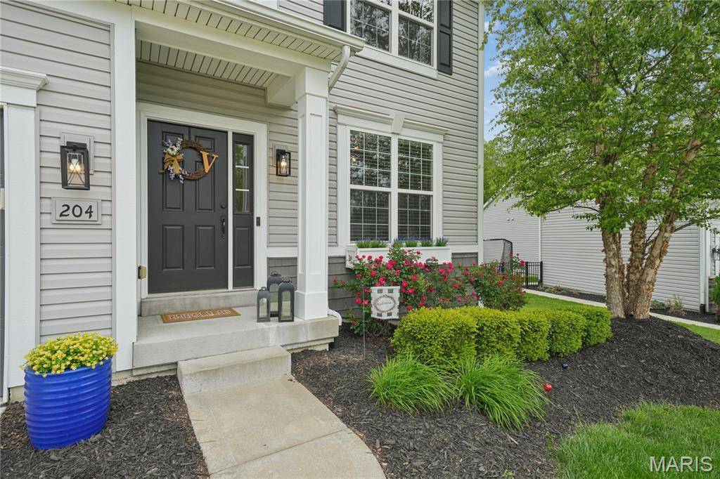 204 Grayleaf CT, Wentzville, MO 63385