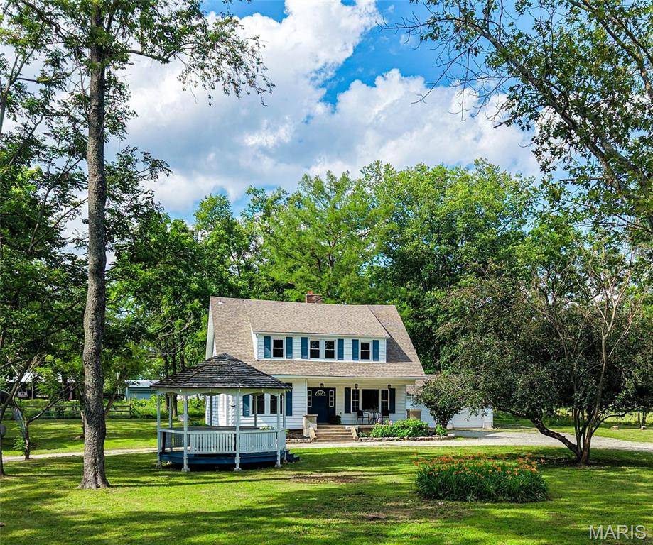 5961 Busiek RD, Farmington, MO 63640