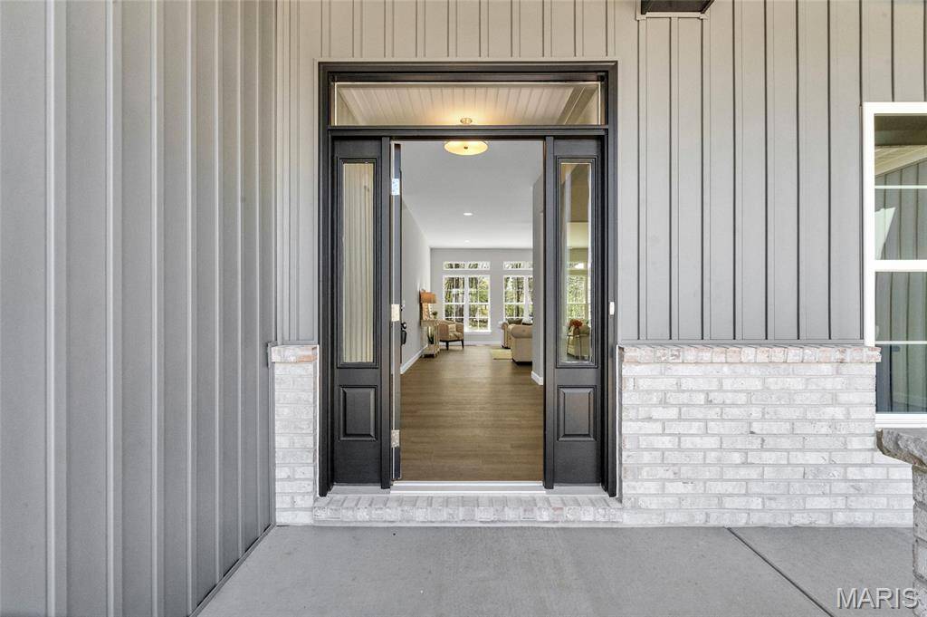300 Schaper Estates Xing, Foristell, MO 63348