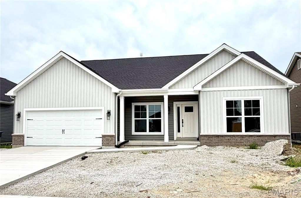 137 Pampano LN, St Charles, MO 63301