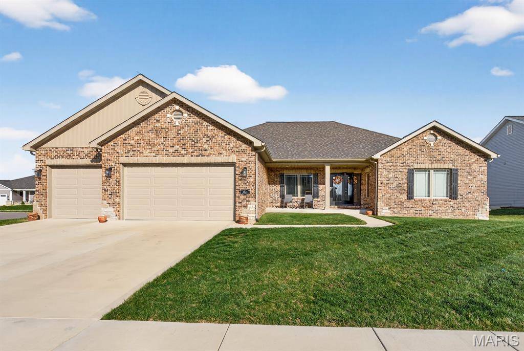 1300 Renwick Way CT, O'fallon, IL 62269