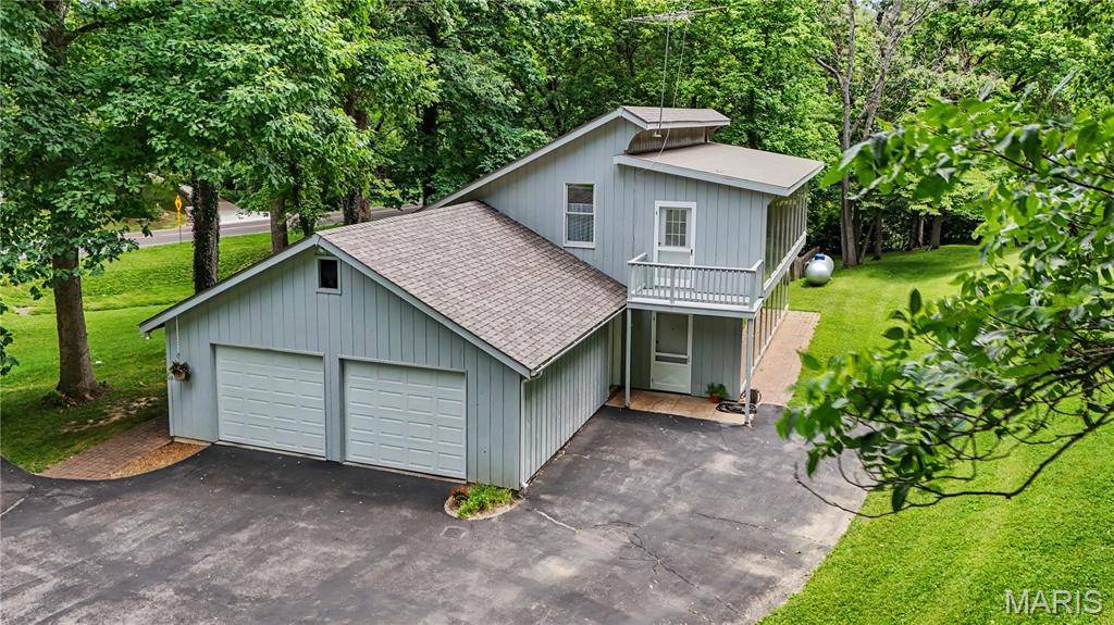 4120 Charbonier RD, Florissant, MO 63031