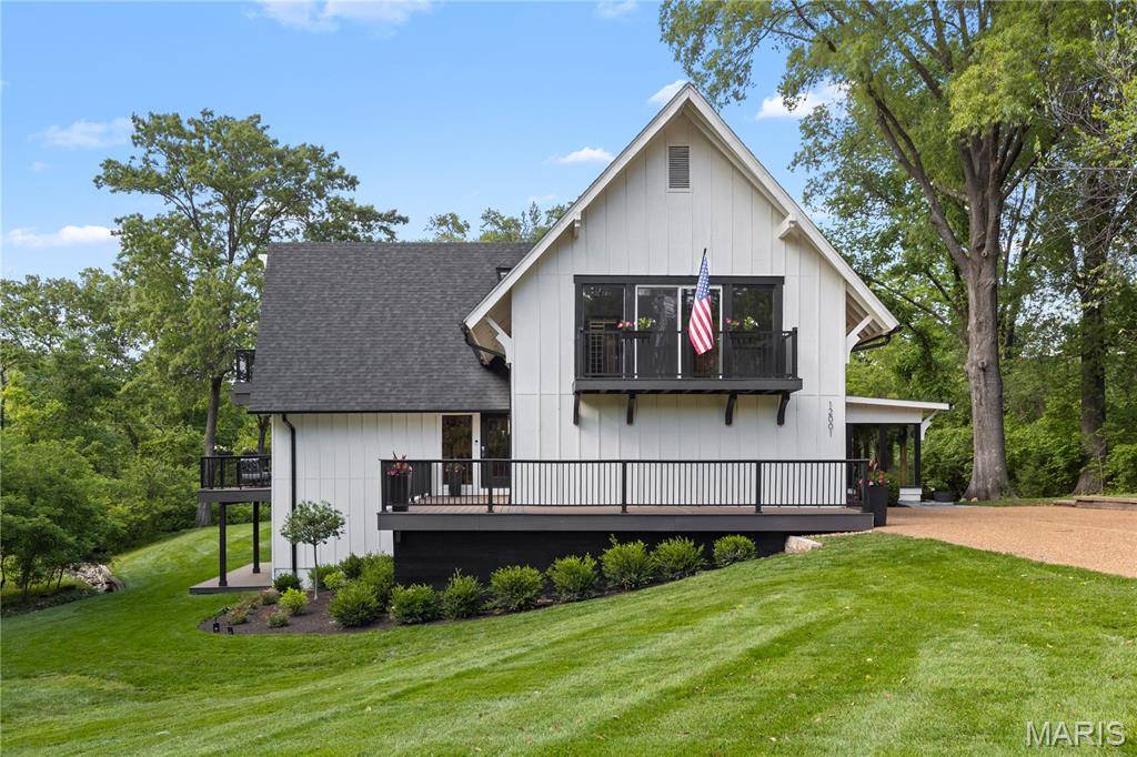 12001 Robyn Park DR, Westwood, MO 63131