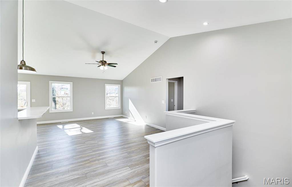 28725 Woodland Heights DR, Warrenton, MO 63383