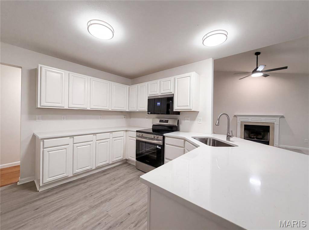 2212 Harborside DR, Dardenne Prairie, MO 63368