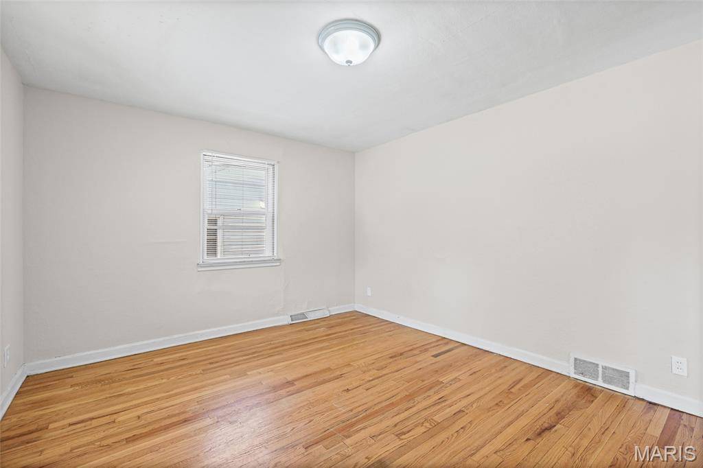 5625 Curry AVE, St Louis, MO 63136