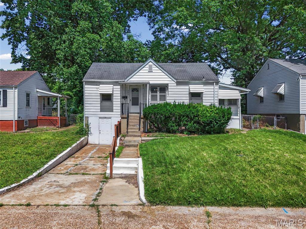 5625 Curry AVE, St Louis, MO 63136