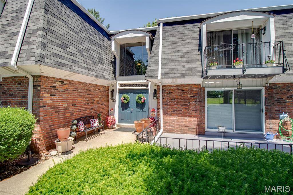 1916 W Delmar AVE #F, Godfrey, IL 62035