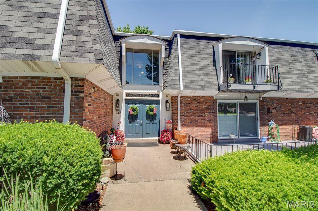 1916 W Delmar AVE #F, Godfrey, IL 62035