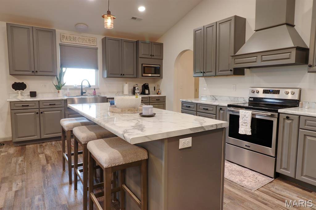 1275 Finney RD, Robertsville, MO 63072