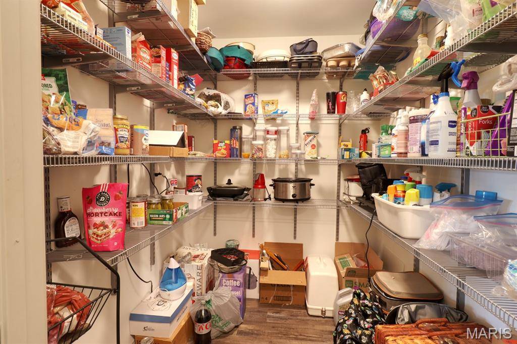 1275 Finney RD, Robertsville, MO 63072