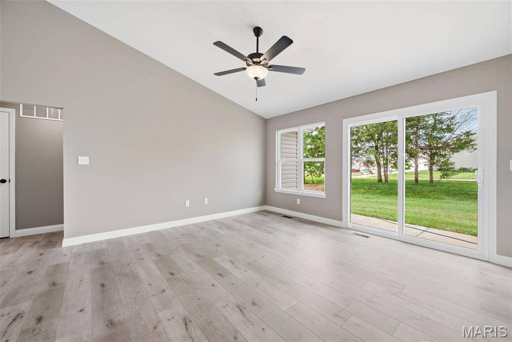18804 Addi DR, Warrenton, MO 63383